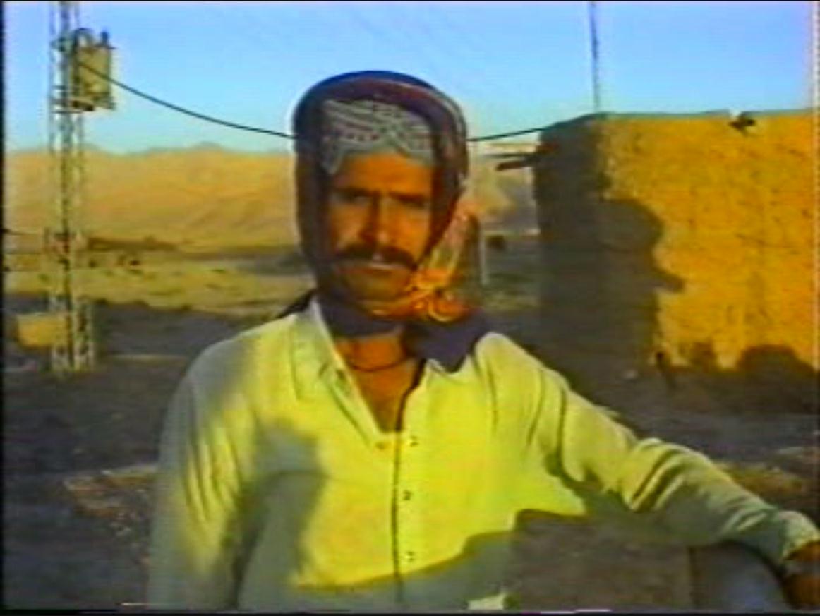 PAKISTAN HOCHLAND WASSERSTELLE HOSAR 140 M BRUNNEN 003